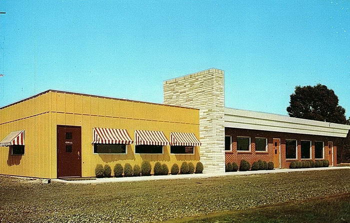 The Surf (Bayside Hotel) - Old Postcard View (newer photo)